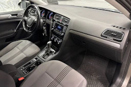 harmaa Volkswagen Golf 2017 kuva 29.