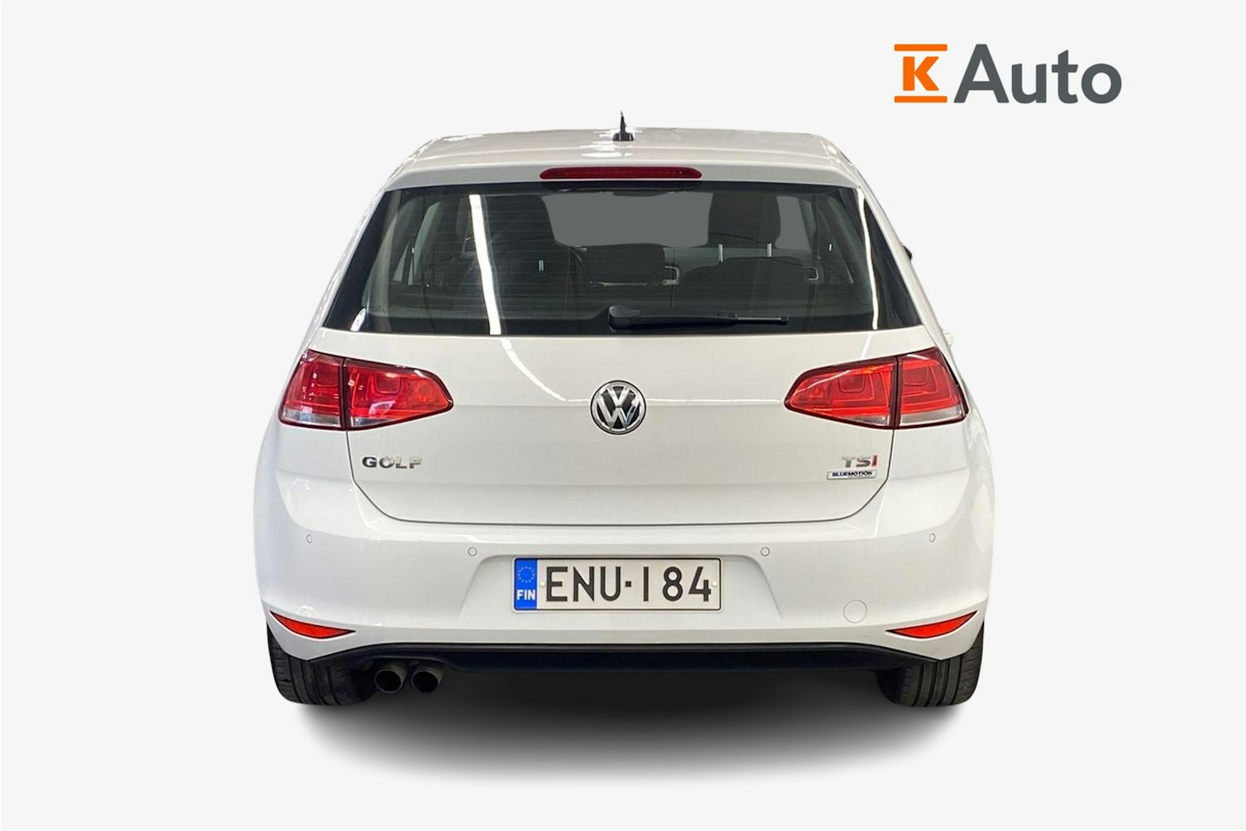 valkoinen Volkswagen Golf 2016 kuva 3.