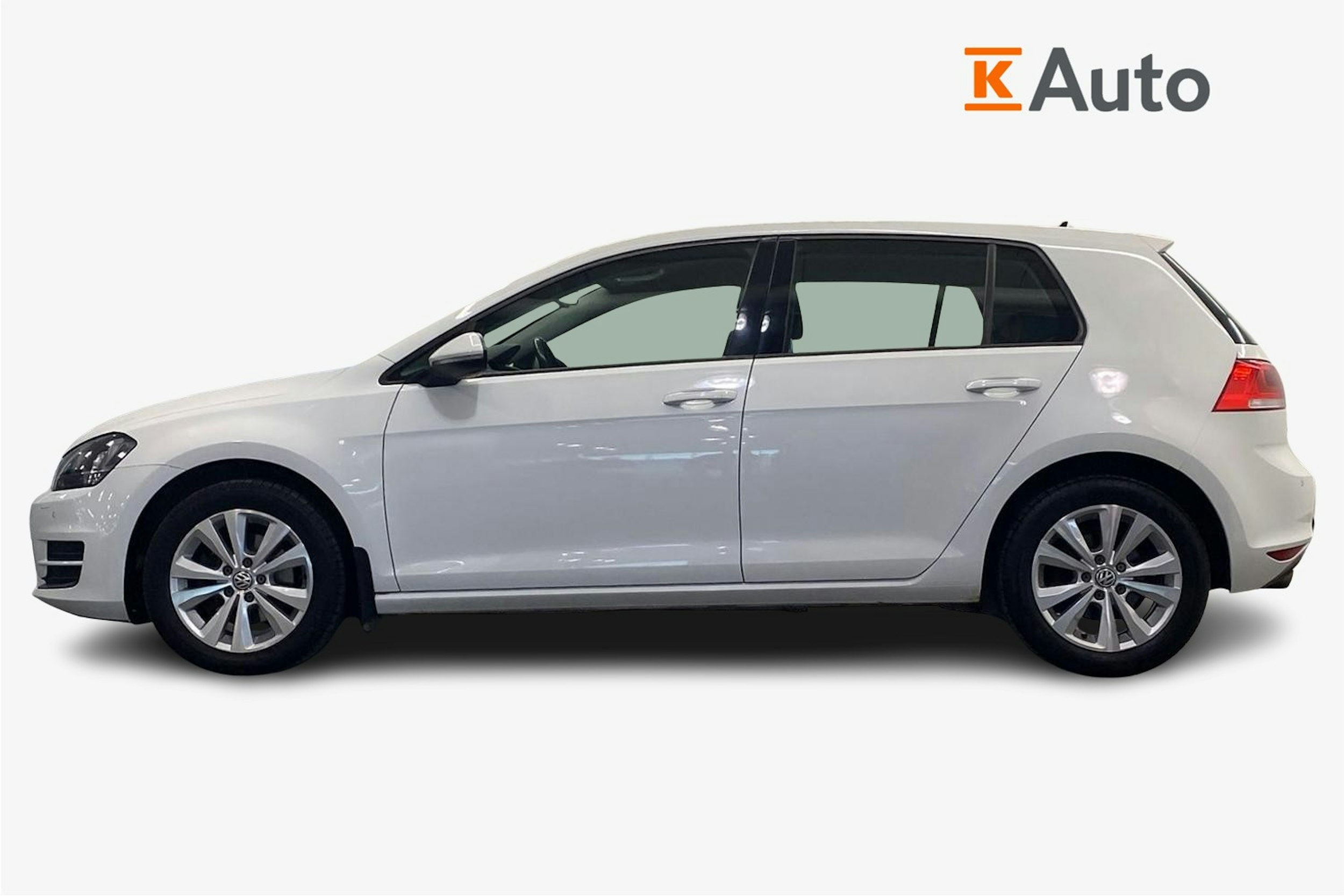 valkoinen Volkswagen Golf 2016 kuva 6.