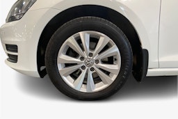valkoinen Volkswagen Golf 2016 kuva 11.