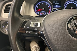 valkoinen Volkswagen Golf 2016 kuva 16.