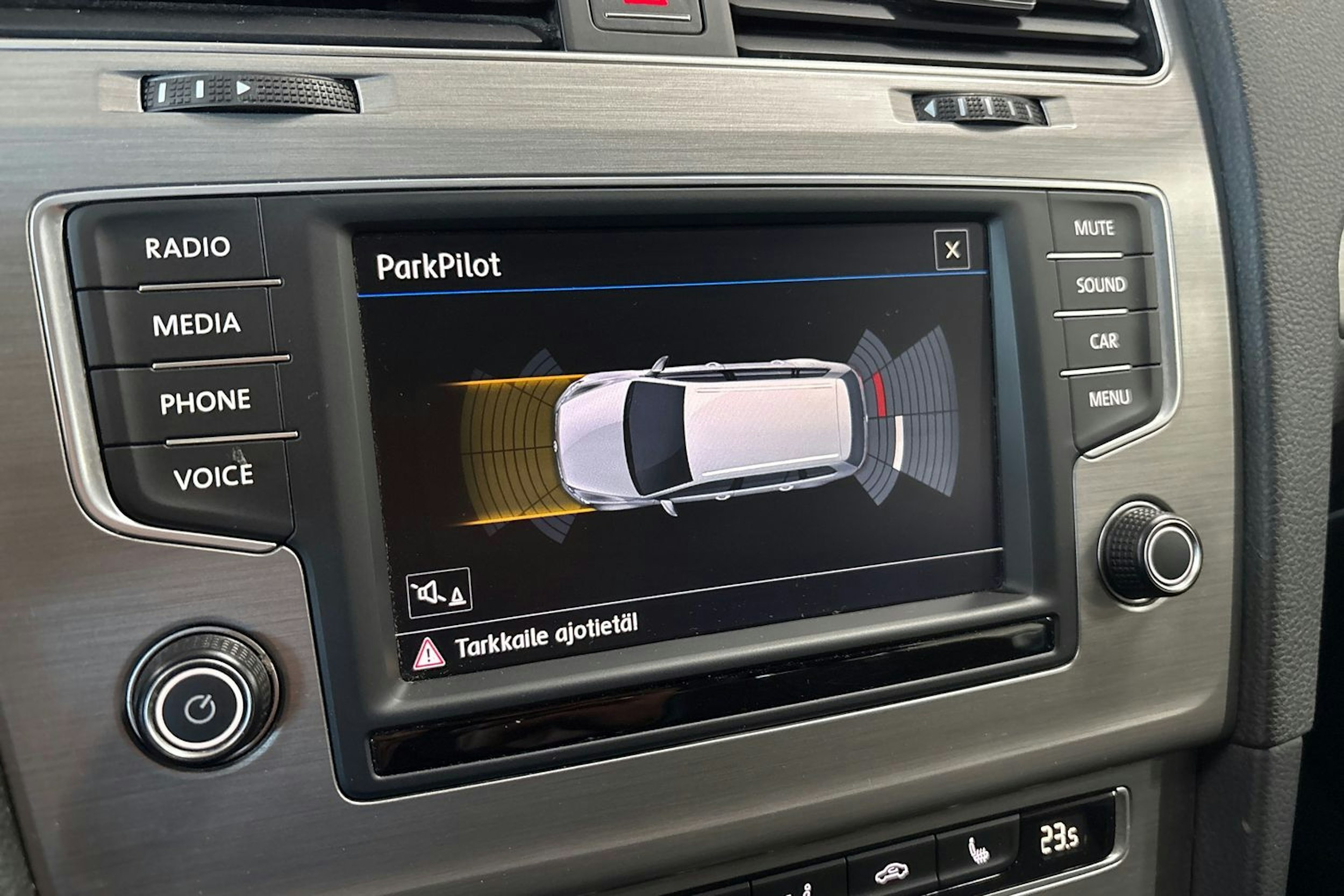 Harmaa Volkswagen GOLF 2016 kuva 19.