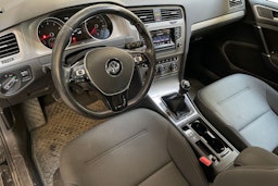 musta Volkswagen Golf 2016 kuva 3.