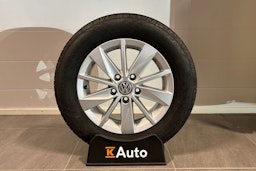 Valkoinen Volkswagen GOLF 2016 kuva 14.