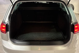 Valkoinen Volkswagen GOLF 2016 kuva 17.