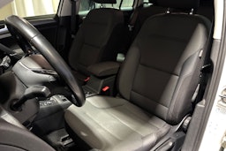 Valkoinen Volkswagen GOLF 2016 kuva 18.