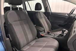 sininen Volkswagen Golf 2016 kuva 14.