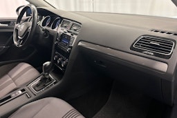 sininen Volkswagen Golf 2016 kuva 15.