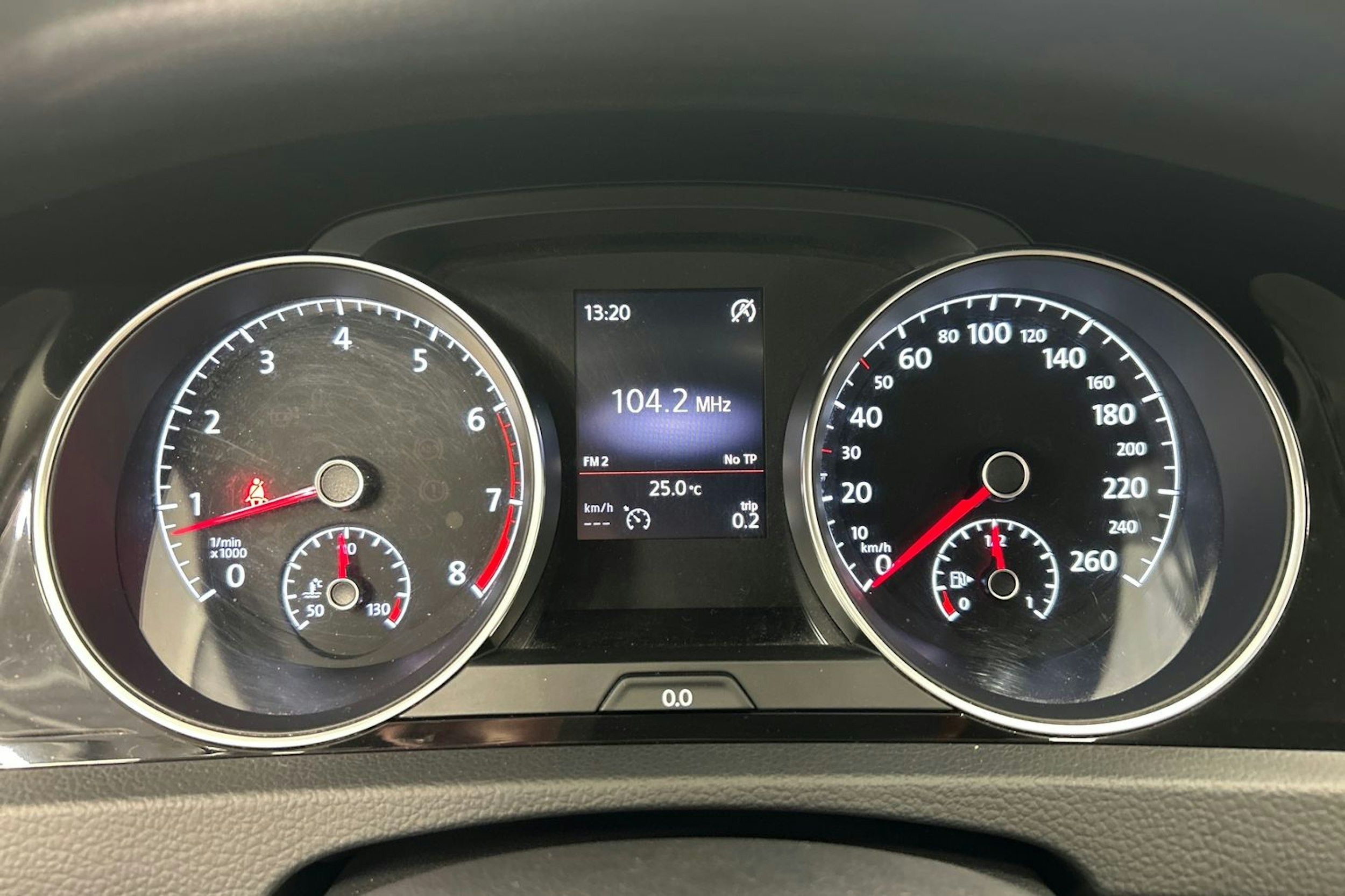 sininen Volkswagen Golf 2016 kuva 18.