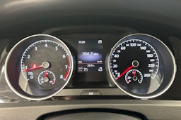 sininen Volkswagen Golf 2016 kuva 18.