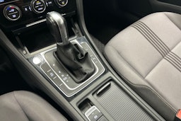sininen Volkswagen Golf 2016 kuva 25.