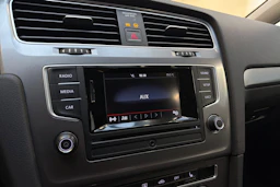 musta Volkswagen Golf 2016 kuva 18.