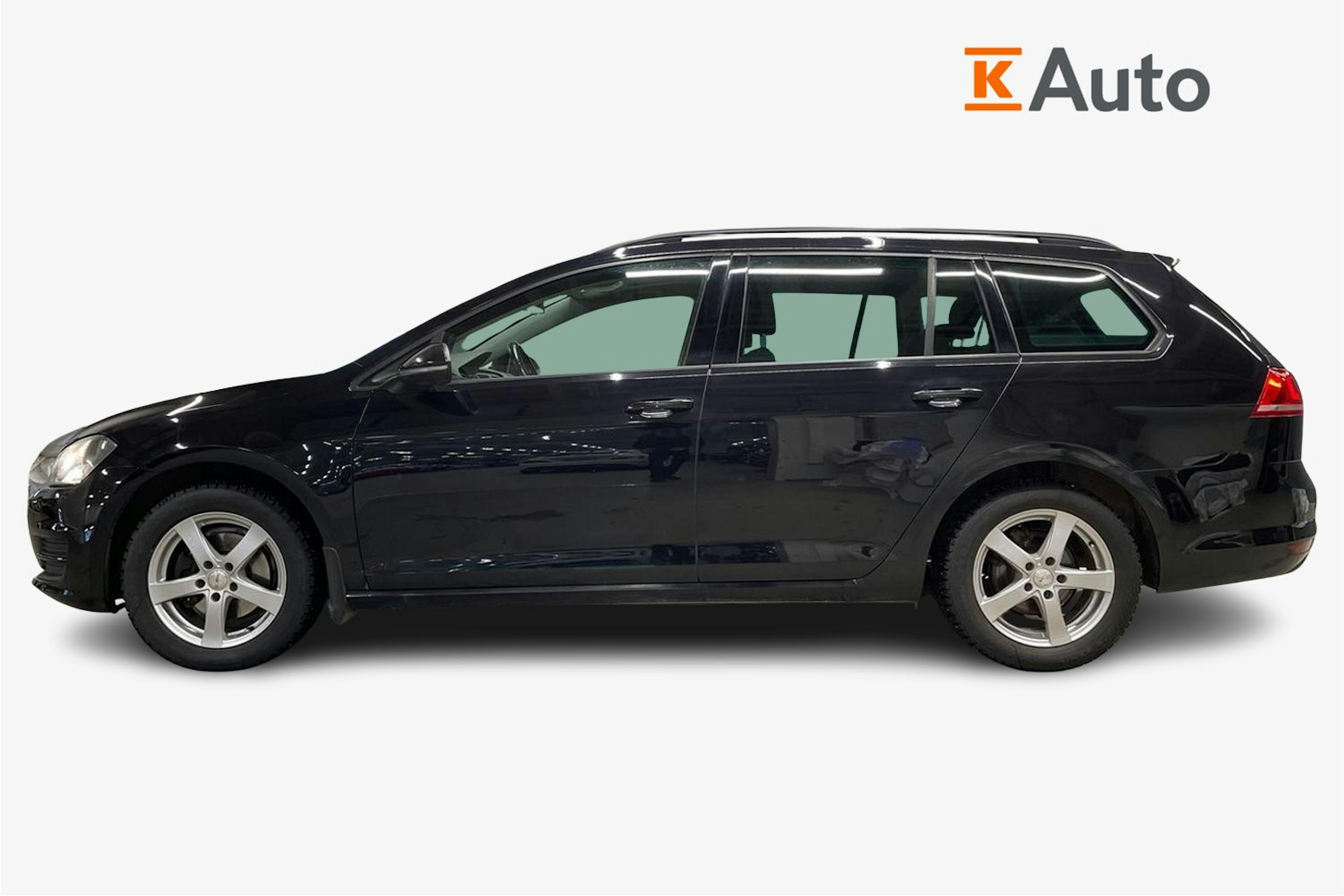 musta Volkswagen Golf 2016 kuva 6.