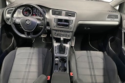 musta Volkswagen Golf 2016 kuva 9.