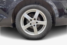 musta Volkswagen Golf 2016 kuva 11.