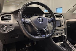 musta Volkswagen Golf 2016 kuva 26.