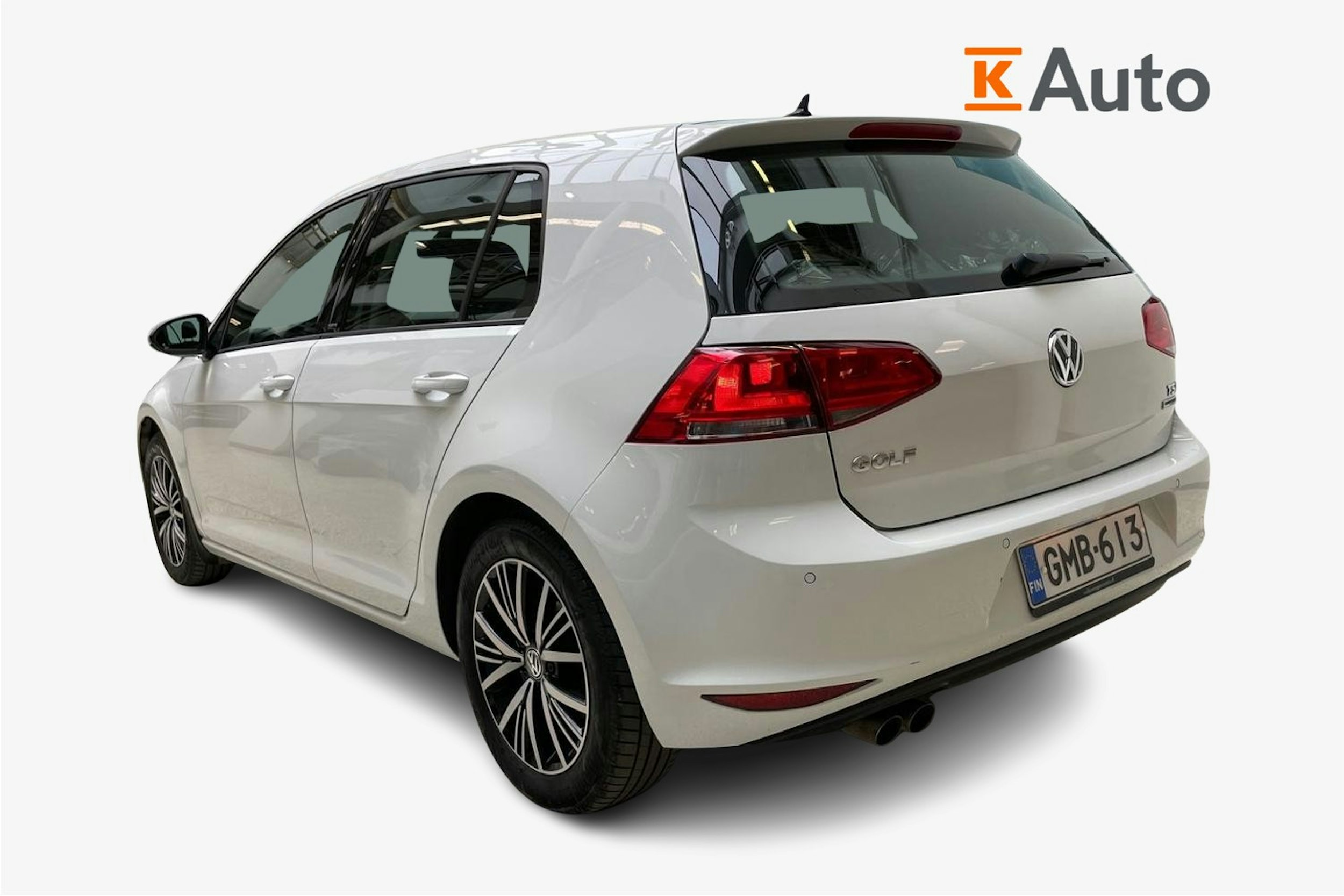 valkoinen Volkswagen Golf 2016 kuva 2.