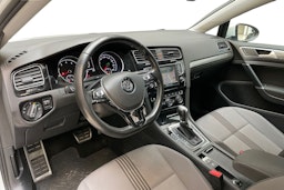 valkoinen Volkswagen Golf 2016 kuva 7.