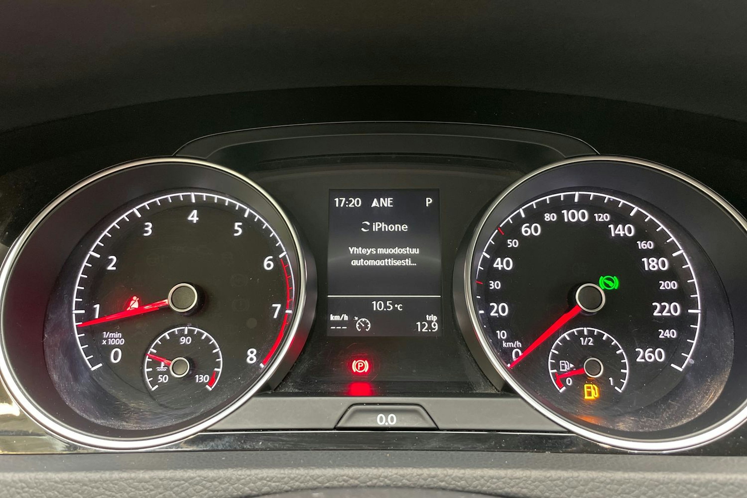valkoinen Volkswagen Golf 2016 kuva 14.