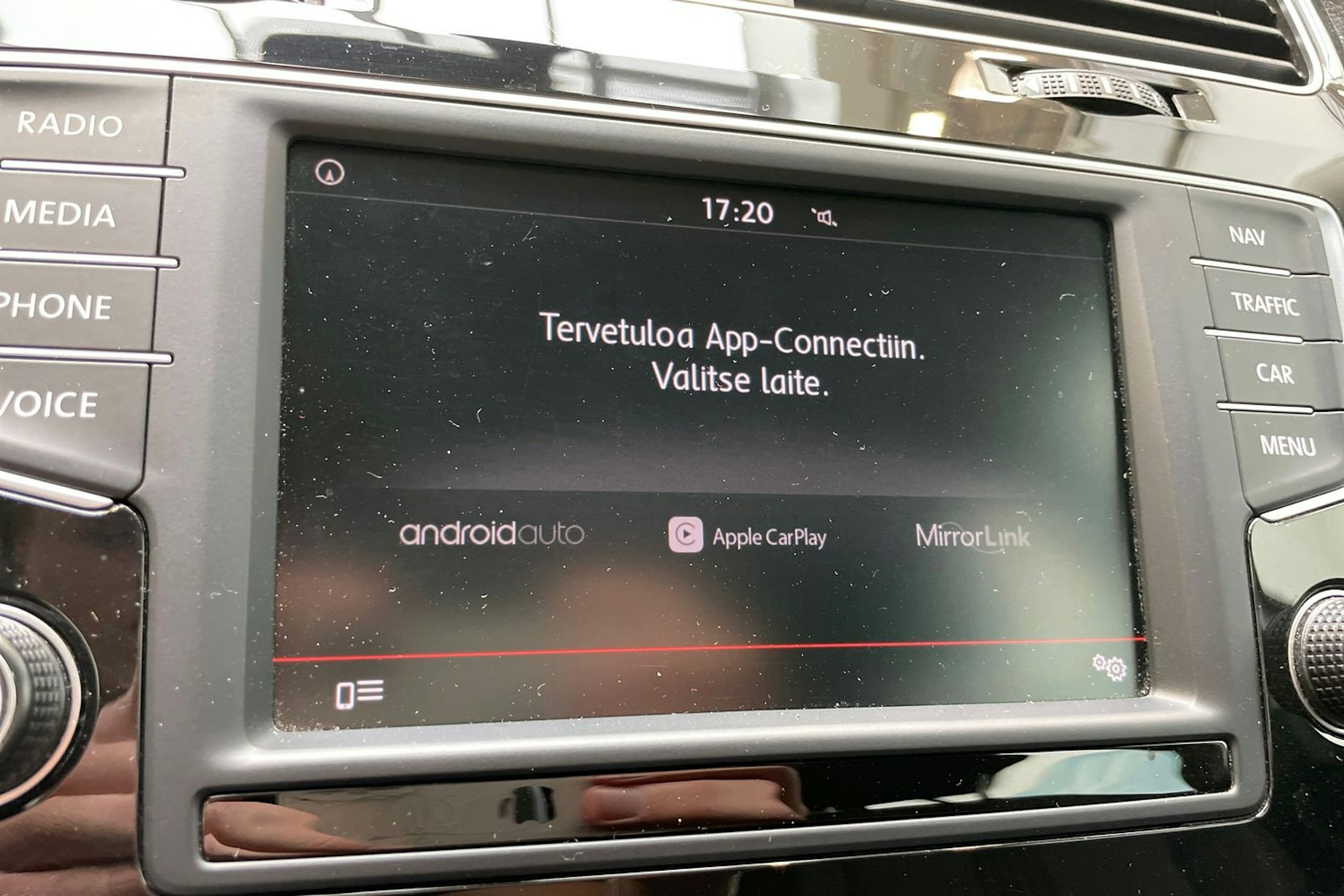 valkoinen Volkswagen Golf 2016 kuva 21.
