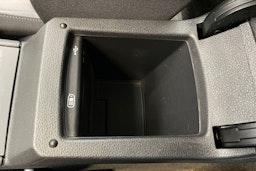valkoinen Volkswagen Golf 2016 kuva 25.