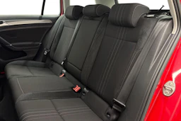 punainen Volkswagen Golf 2017 kuva 11.