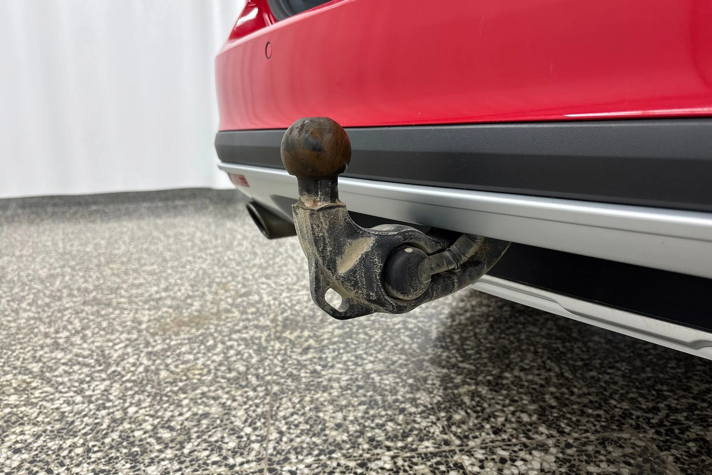 punainen Volkswagen Golf 2017 kuva 17.
