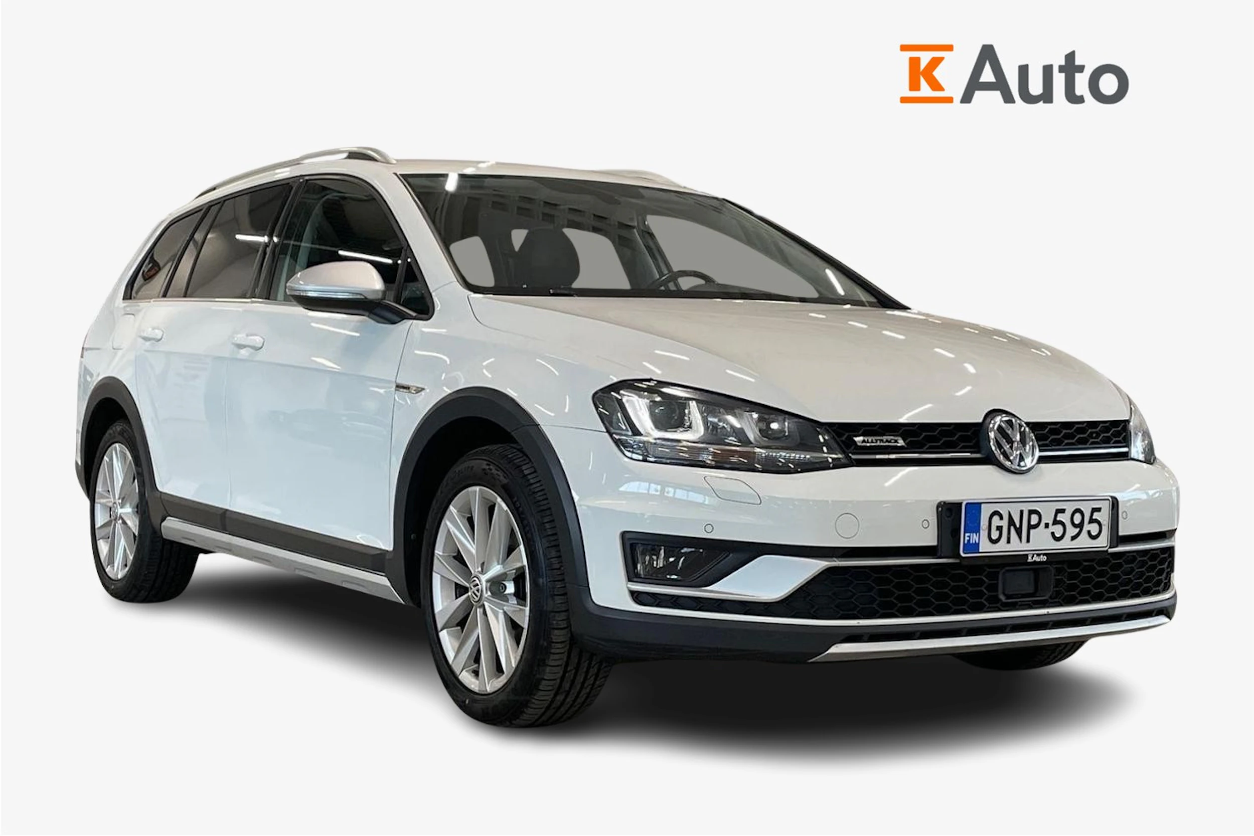 valkoinen Volkswagen Golf 2016 kuva 1.