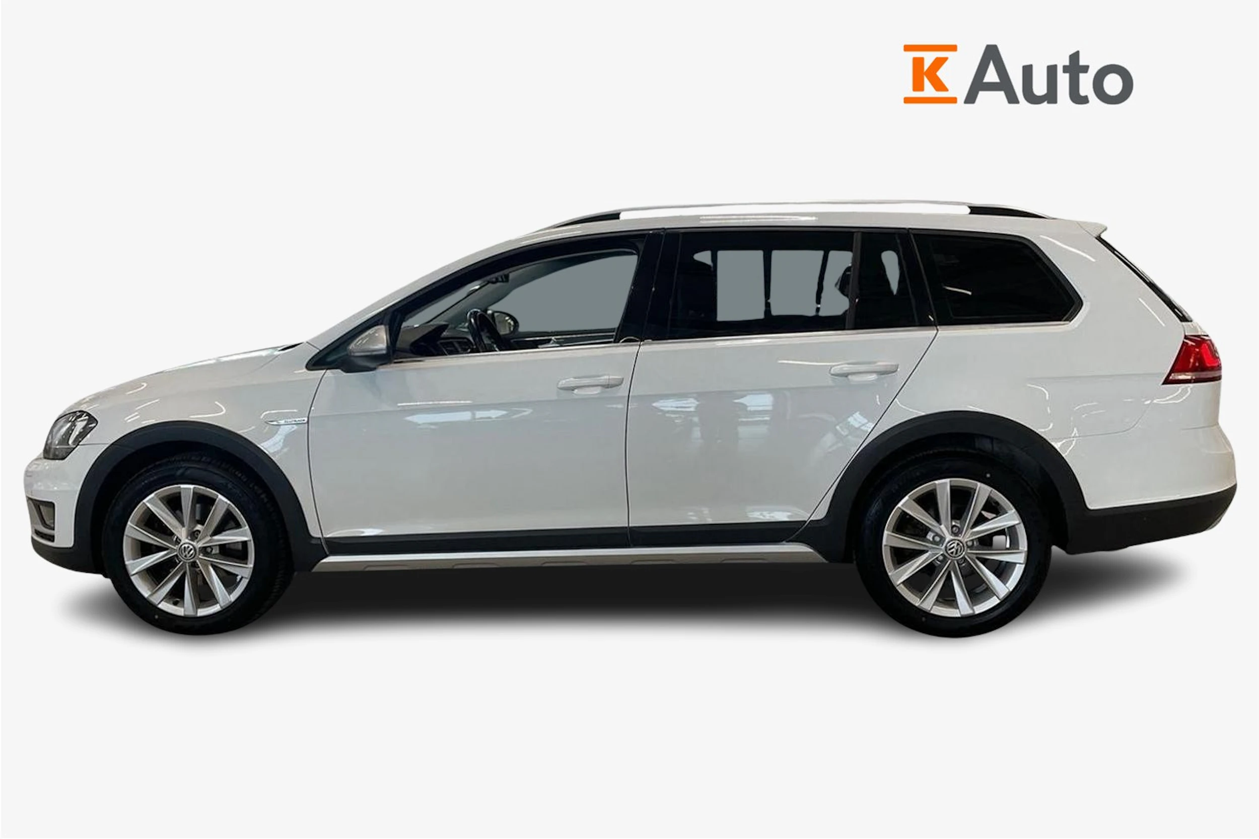 valkoinen Volkswagen Golf 2016 kuva 5.