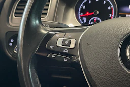 valkoinen Volkswagen Golf 2016 kuva 15.