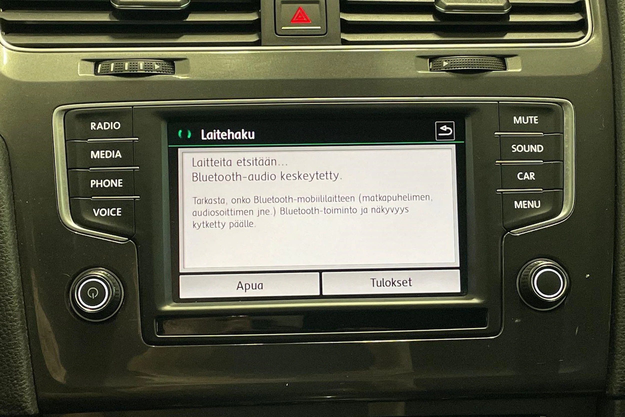 valkoinen Volkswagen Golf 2016 kuva 17.