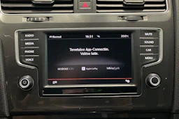 valkoinen Volkswagen Golf 2016 kuva 20.