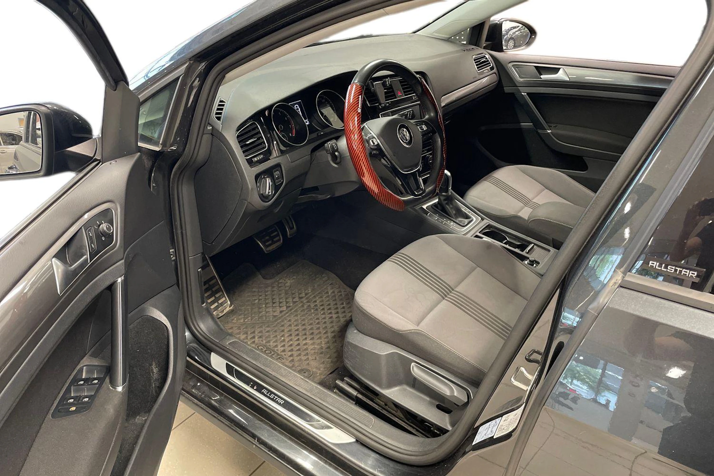 harmaa Volkswagen Golf 2016 kuva 3.