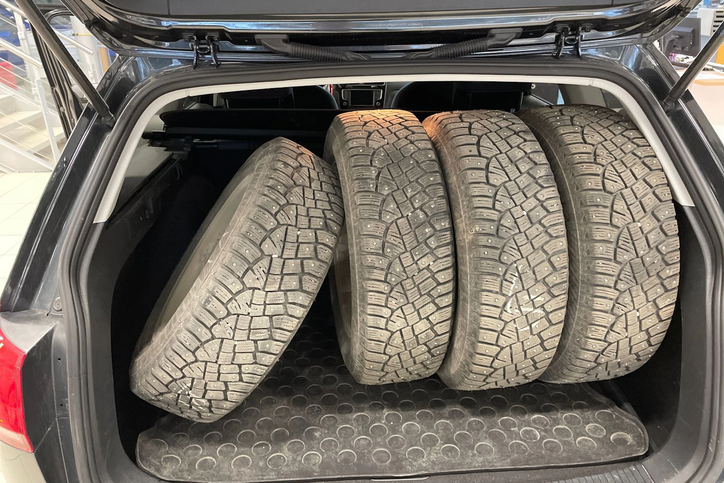 harmaa Volkswagen Golf 2016 kuva 5.