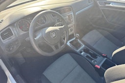 valkoinen Volkswagen Golf 2016 kuva 3.