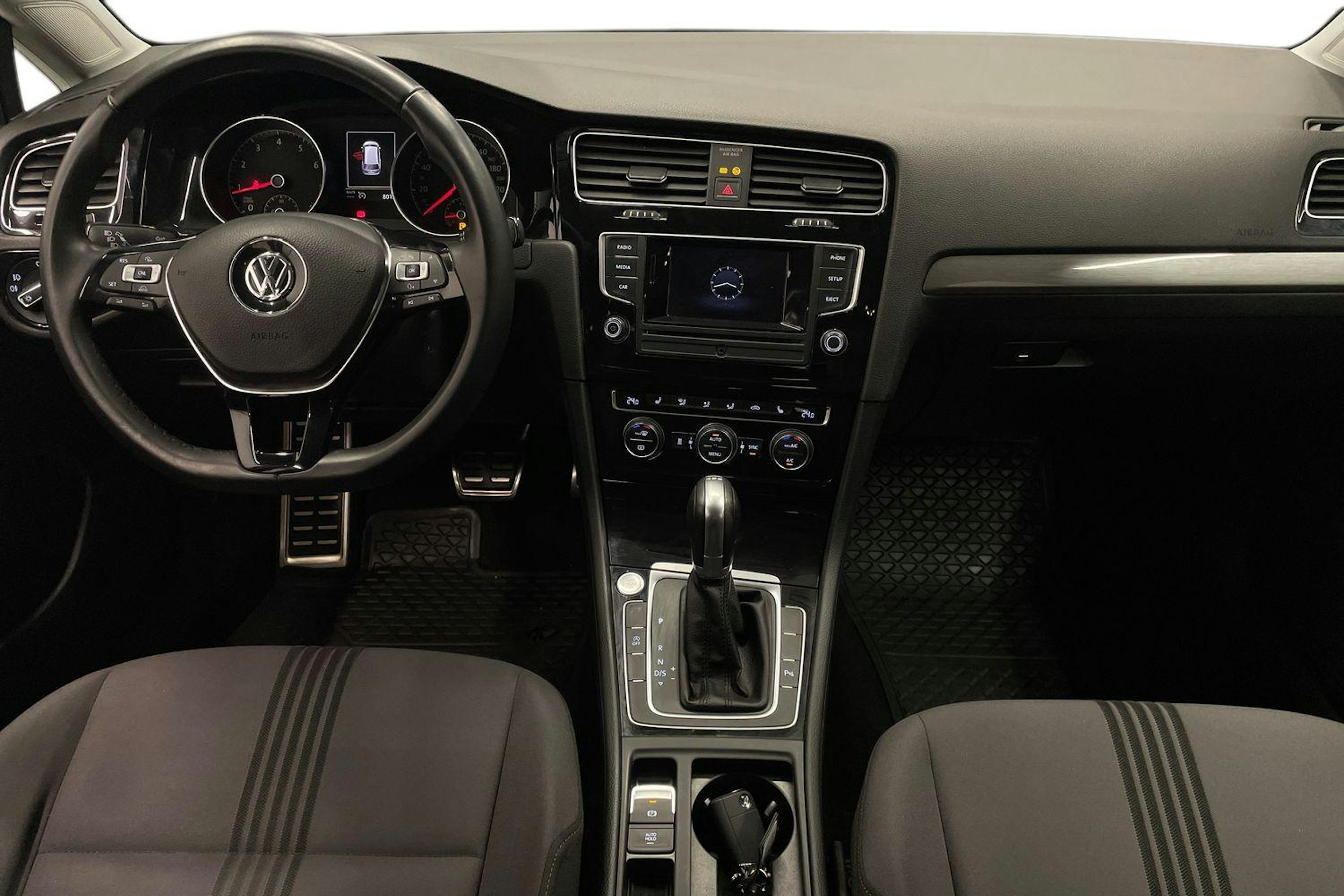 Harmaa Volkswagen GOLF 2016 kuva 9.