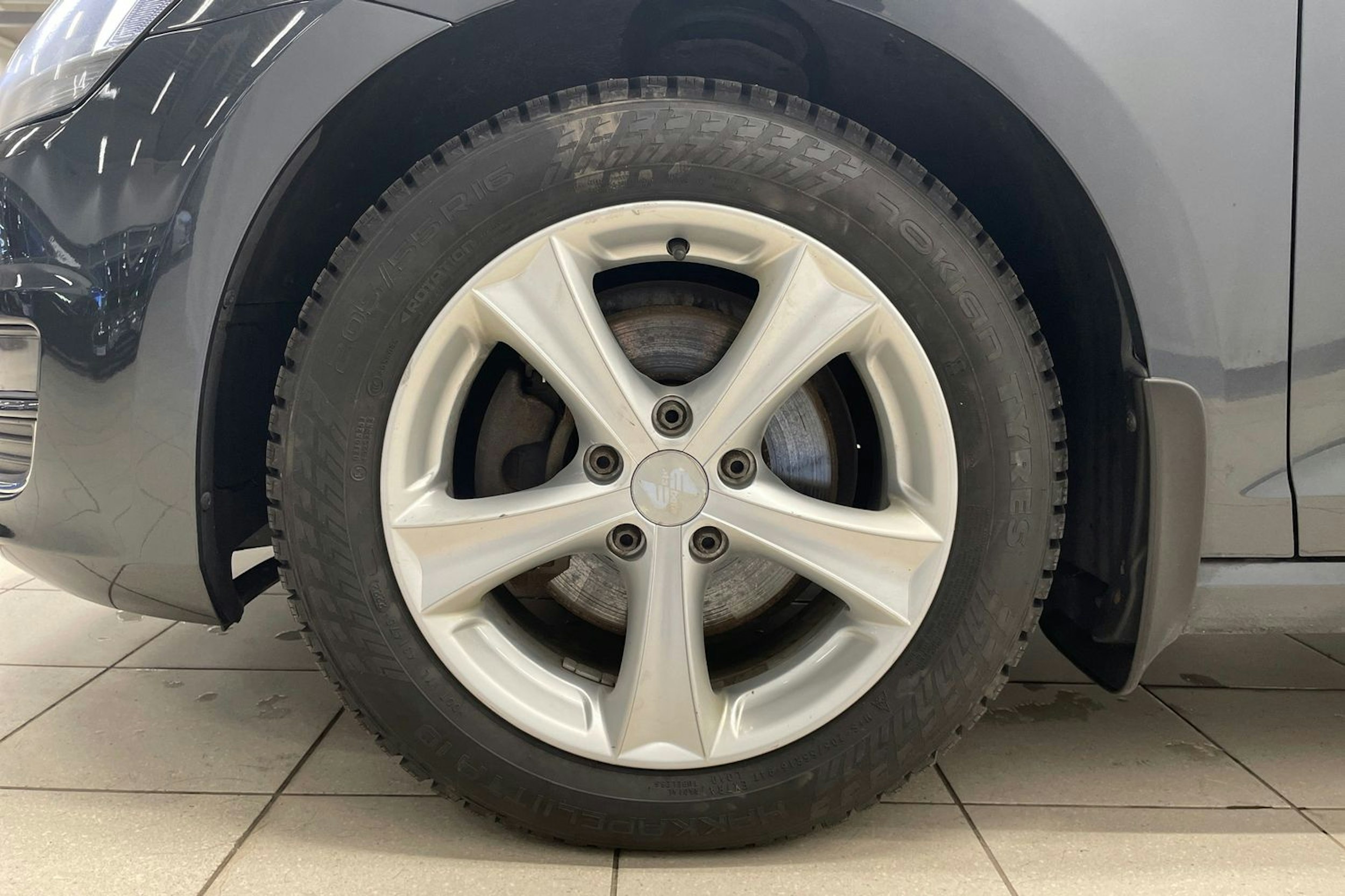 Harmaa Volkswagen GOLF 2016 kuva 11.