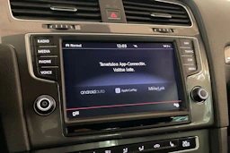 Punainen Volkswagen GOLF 2016 kuva 18.