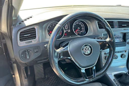 harmaa Volkswagen Golf 2016 kuva 3.