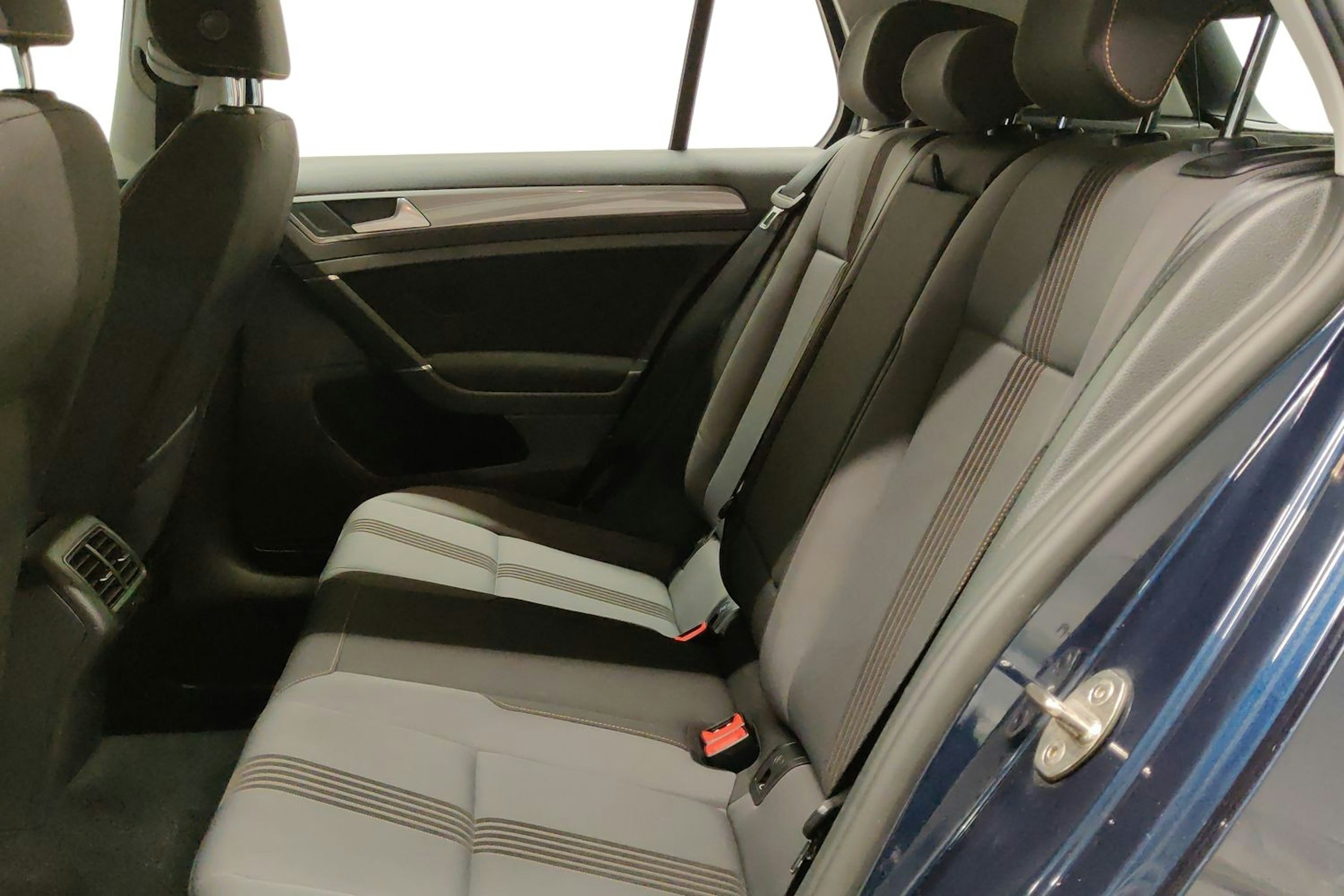 Sininen Volkswagen GOLF 2016 kuva 10.