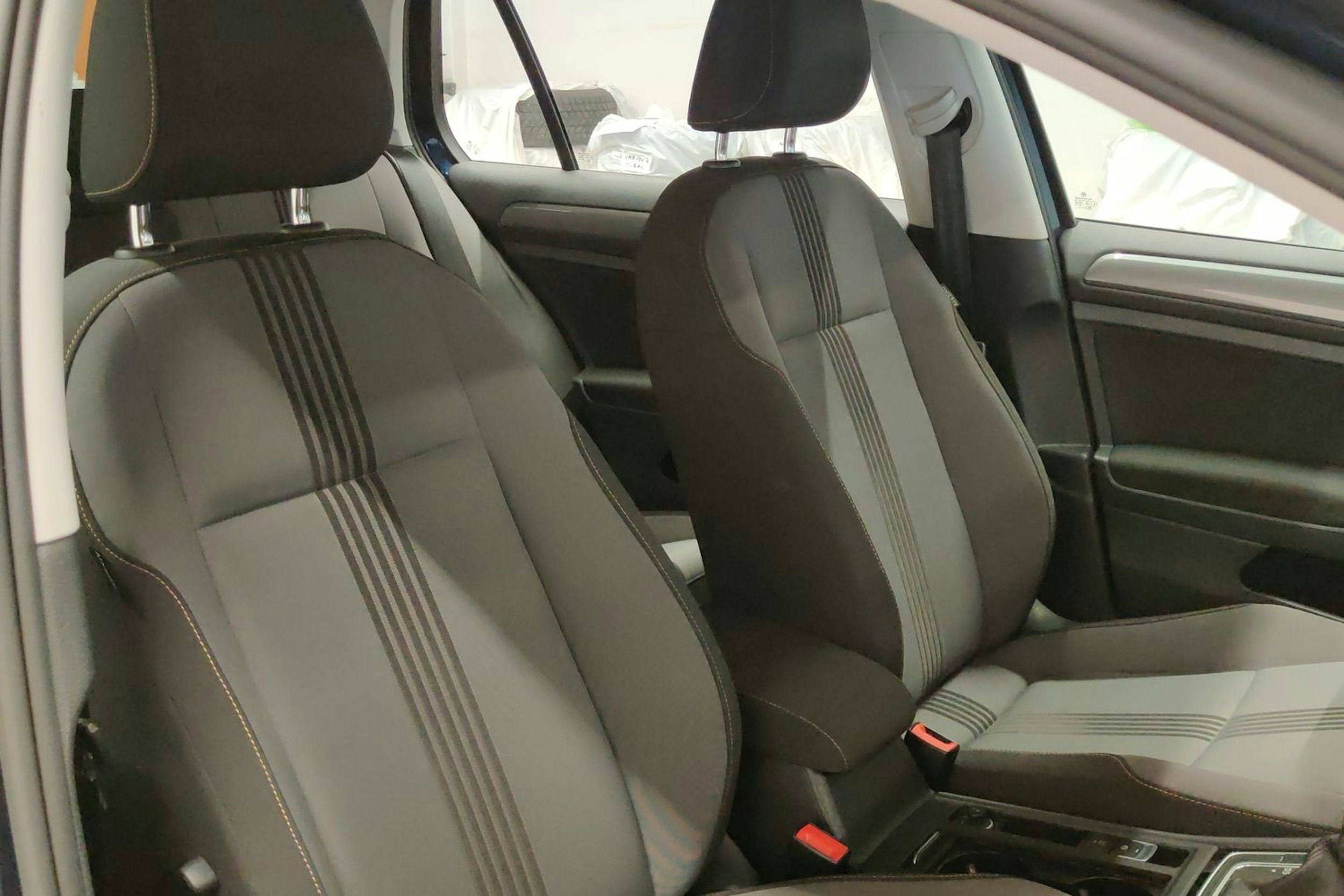 Sininen Volkswagen GOLF 2016 kuva 20.