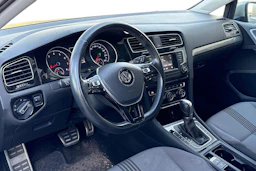 harmaa Volkswagen Golf 2016 kuva 3.
