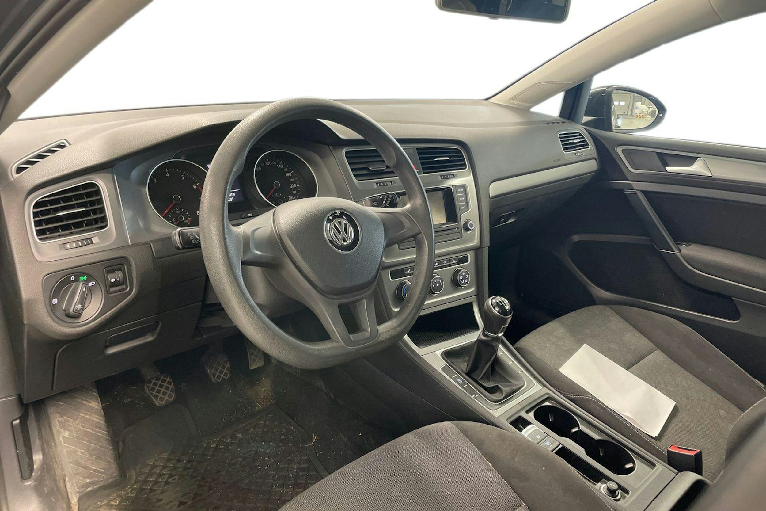 harmaa Volkswagen Golf 2016 kuva 3.