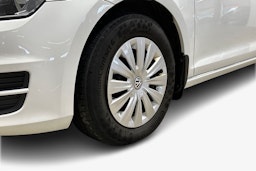 valkoinen Volkswagen Golf 2016 kuva 11.