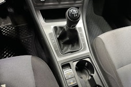 valkoinen Volkswagen Golf 2016 kuva 19.