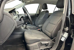 musta Volkswagen Golf 2016 kuva 12.