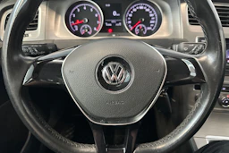 musta Volkswagen Golf 2016 kuva 18.