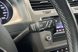 musta Volkswagen Golf 2016 kuva 19.