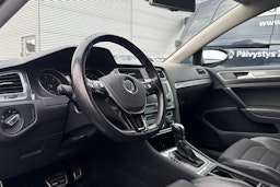 Sininen Volkswagen GOLF 2016 kuva 6.