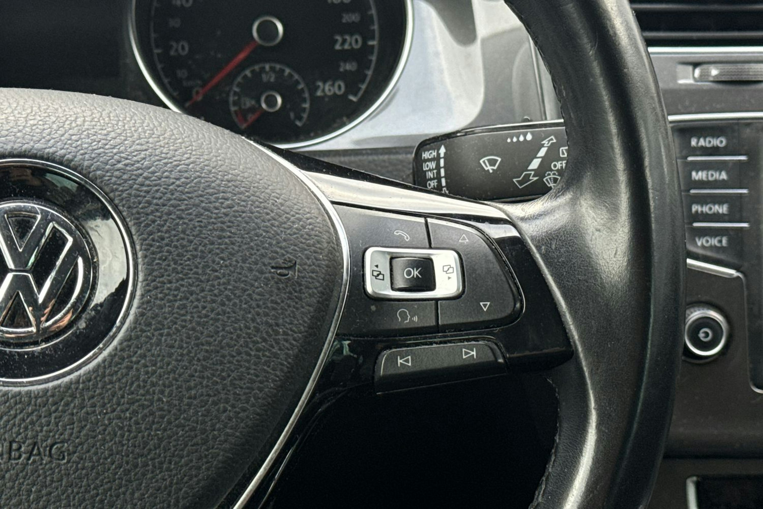 Sininen Volkswagen GOLF 2016 kuva 13.